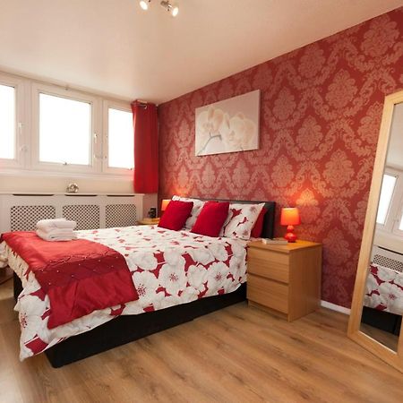 Victoria Centre Apartments In The Victoria Centre Shopping Centre - Nottingham City Centre - 24 Hour Access - Most Central Location, Kitchen - Sunday Check-Out 1Pm - Opposite Hilton By Restaurants & Shops - Outdoor Parking Cars Or Vans Five Pounds A Buitenkant foto