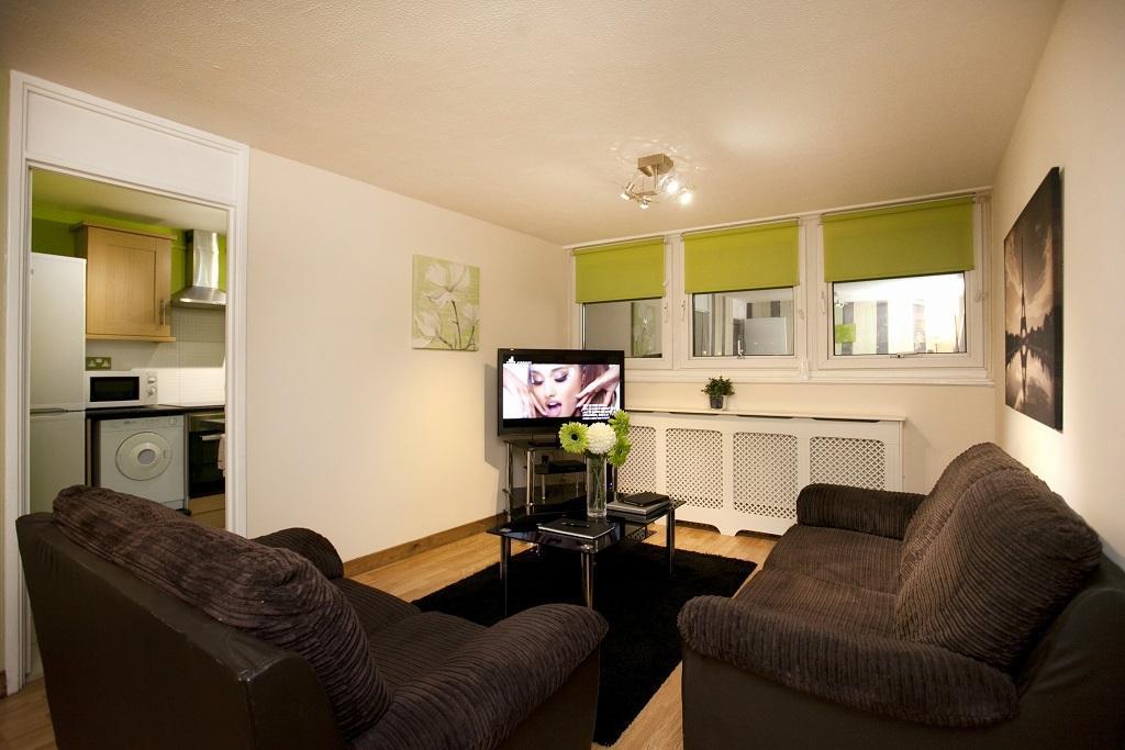 Victoria Centre Apartments In The Victoria Centre Shopping Centre - Nottingham City Centre - 24 Hour Access - Most Central Location, Kitchen - Sunday Check-Out 1Pm - Opposite Hilton By Restaurants & Shops - Outdoor Parking Cars Or Vans Five Pounds A Buitenkant foto