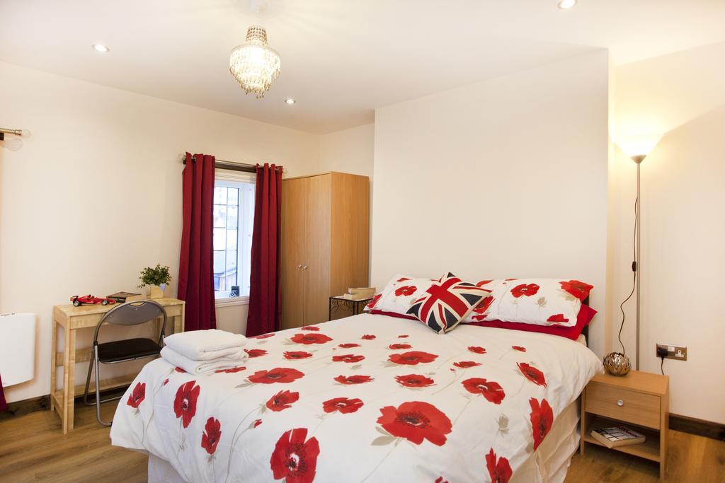 Victoria Centre Apartments In The Victoria Centre Shopping Centre - Nottingham City Centre - 24 Hour Access - Most Central Location, Kitchen - Sunday Check-Out 1Pm - Opposite Hilton By Restaurants & Shops - Outdoor Parking Cars Or Vans Five Pounds A Kamer foto