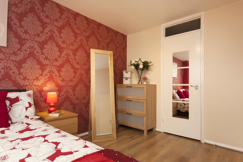 Victoria Centre Apartments In The Victoria Centre Shopping Centre - Nottingham City Centre - 24 Hour Access - Most Central Location, Kitchen - Sunday Check-Out 1Pm - Opposite Hilton By Restaurants & Shops - Outdoor Parking Cars Or Vans Five Pounds A Buitenkant foto