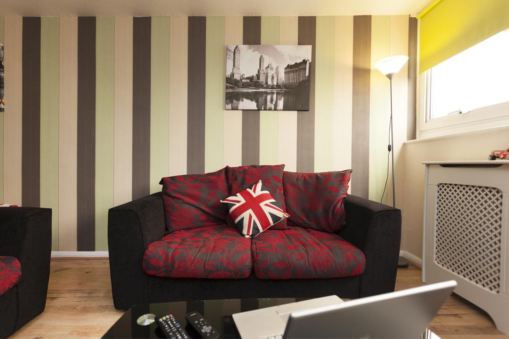 Victoria Centre Apartments In The Victoria Centre Shopping Centre - Nottingham City Centre - 24 Hour Access - Most Central Location, Kitchen - Sunday Check-Out 1Pm - Opposite Hilton By Restaurants & Shops - Outdoor Parking Cars Or Vans Five Pounds A Buitenkant foto