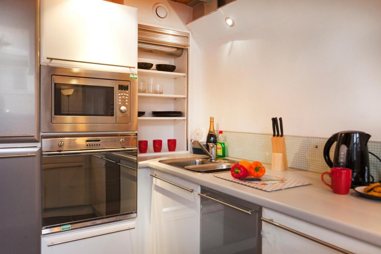 Victoria Centre Apartments In The Victoria Centre Shopping Centre - Nottingham City Centre - 24 Hour Access - Most Central Location, Kitchen - Sunday Check-Out 1Pm - Opposite Hilton By Restaurants & Shops - Outdoor Parking Cars Or Vans Five Pounds A Kamer foto