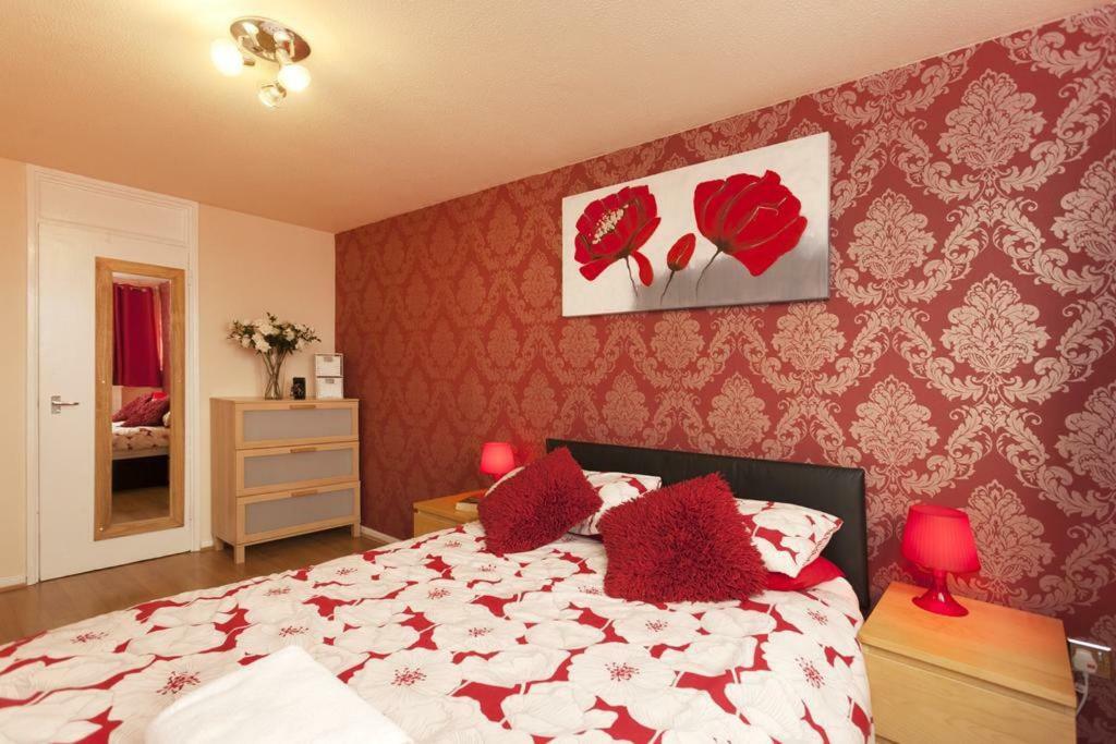 Victoria Centre Apartments In The Victoria Centre Shopping Centre - Nottingham City Centre - 24 Hour Access - Most Central Location, Kitchen - Sunday Check-Out 1Pm - Opposite Hilton By Restaurants & Shops - Outdoor Parking Cars Or Vans Five Pounds A Buitenkant foto