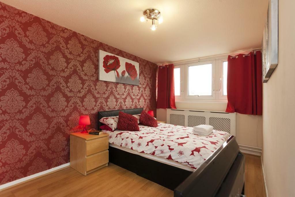 Victoria Centre Apartments In The Victoria Centre Shopping Centre - Nottingham City Centre - 24 Hour Access - Most Central Location, Kitchen - Sunday Check-Out 1Pm - Opposite Hilton By Restaurants & Shops - Outdoor Parking Cars Or Vans Five Pounds A Buitenkant foto